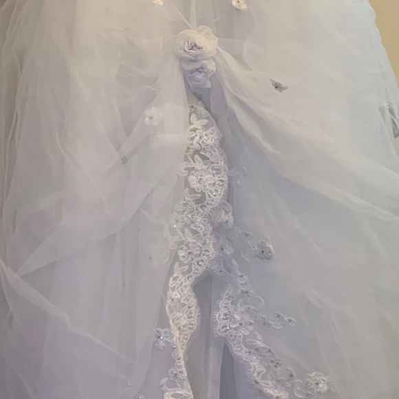 Gorgeous White Juniors Gown - Picture 7 of 8